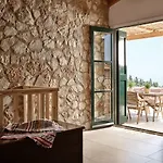 Dounias Village - Traditional Architecture & Modern Luxury, By Zantewize Дом отдыха *
