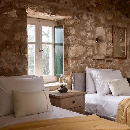 Dounias Village - Traditional Architecture & Modern Luxury Holiday home