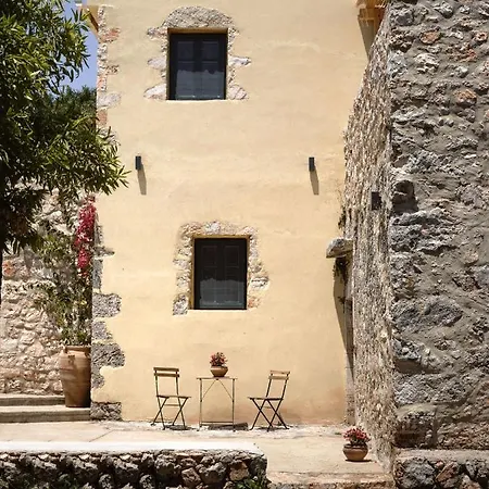 Dounias Village - Traditional Architecture & Modern Luxury Holiday home Korithion