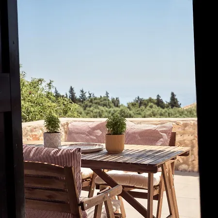 Dounias Village - Traditional Architecture & Modern Luxury Holiday home *