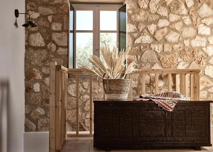 Dounias Village - Traditional Architecture & Modern Luxury, By Zantewize Casa vacanze *