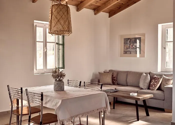 Dounias Village - Traditional Architecture & Modern Luxury, By Zantewize Casa vacanze Koríthion